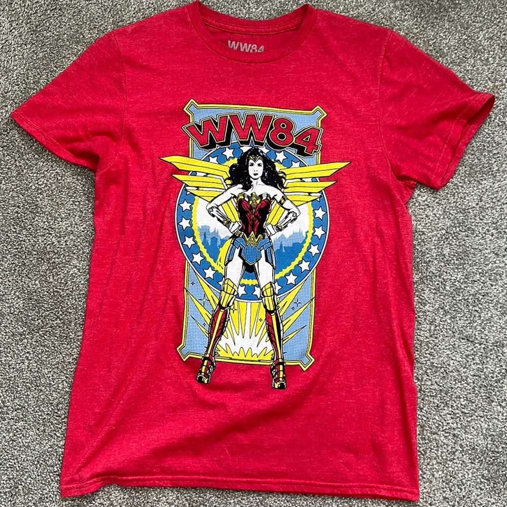 Wonder Woman 84 Size Small Graphic Tee